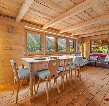 Authentique De Montagne Bleusy- Nendaz Ideal Couple Et Famille アパート Saclentse